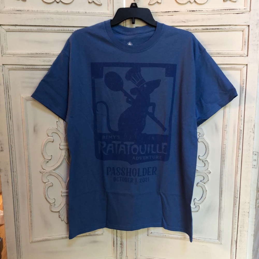 Disney Remy’s Ratatouille Adventure Passholder October Shirt